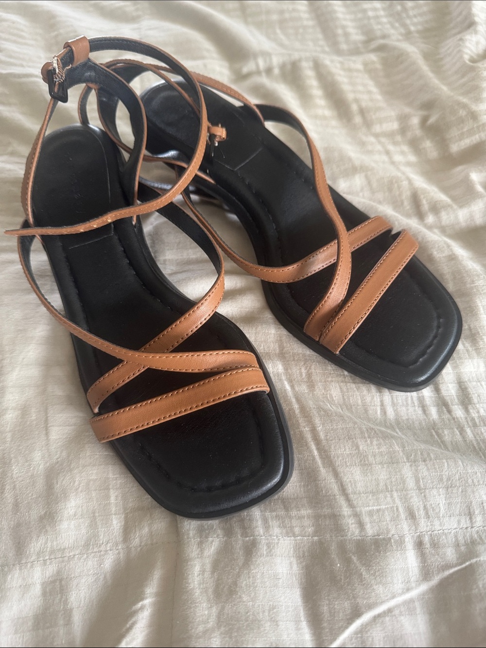 Sanctuary Tan and Black Strappy Square-Toe Kitten Heel Sandals